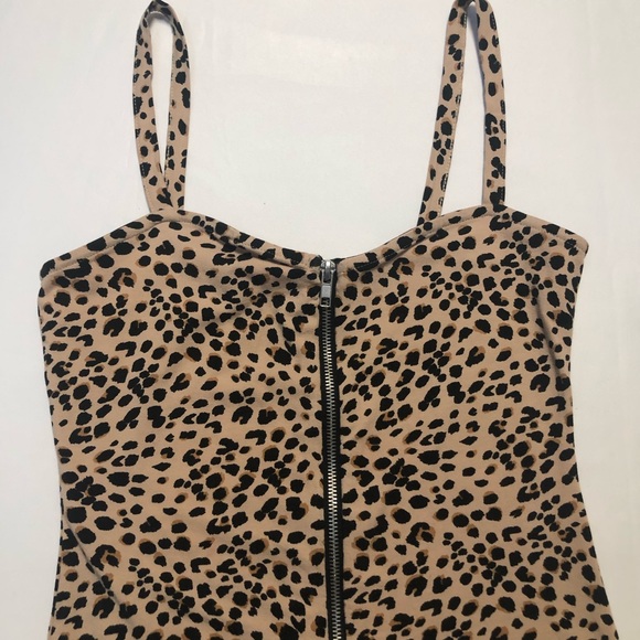 LEOPARD  PRINT DRESS . -NEW No TAG - Picture 4 of 8